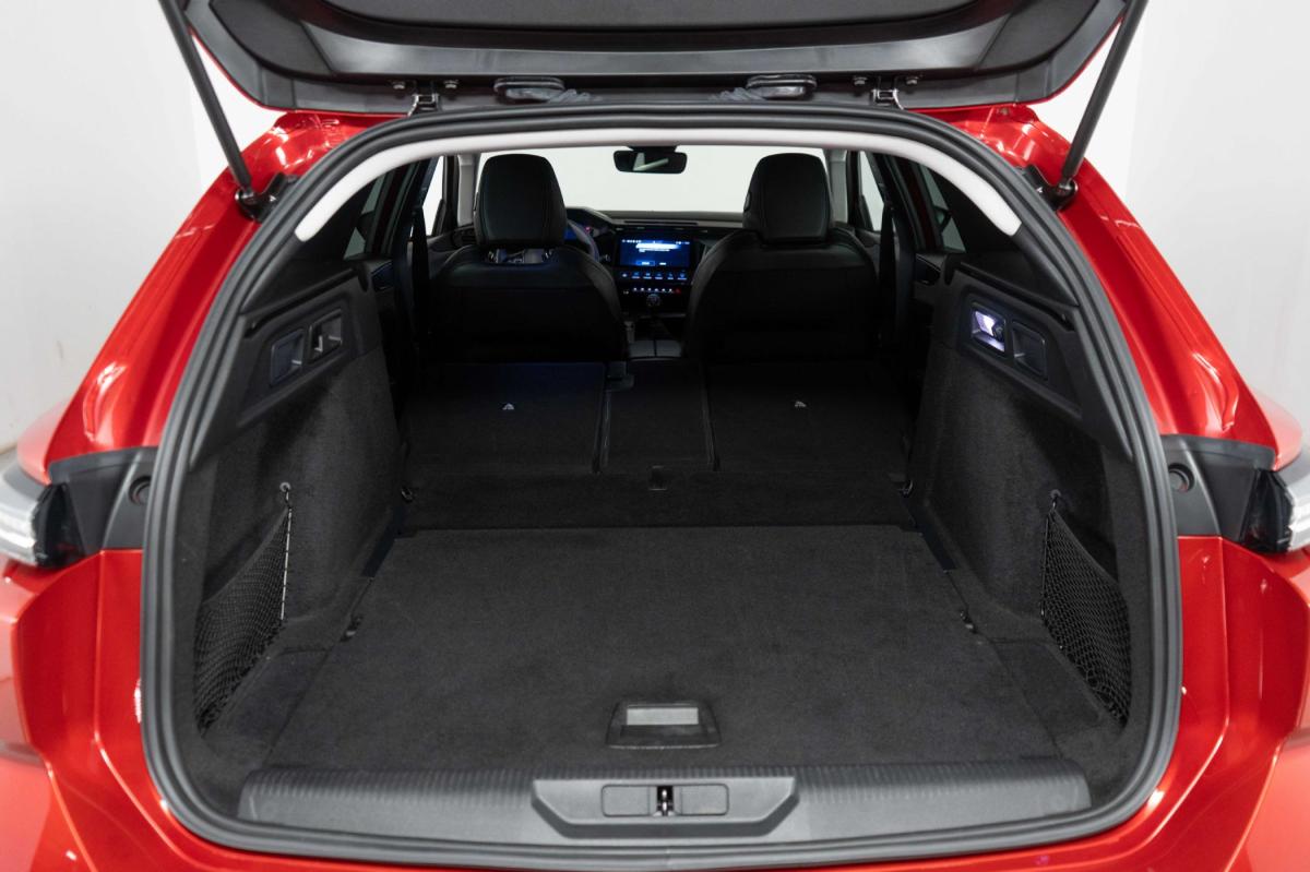 peugeot-308-sw-2024-gasolina-1199cc