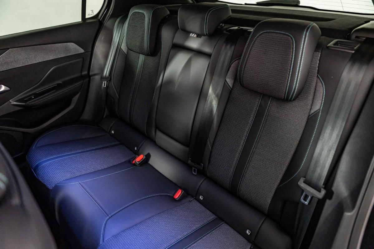 peugeot-308-2024-gasolina-1199cc
