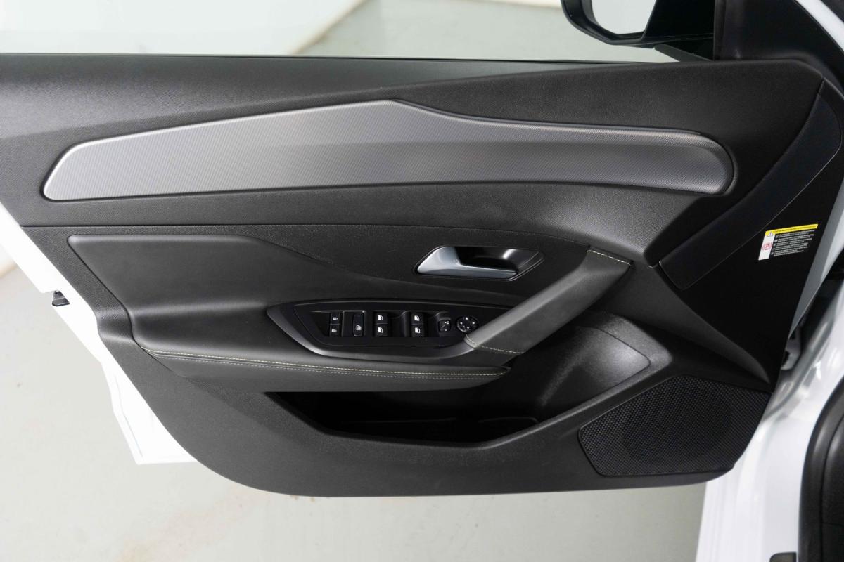 peugeot-308-sw-2024-gasolina-1199cc
