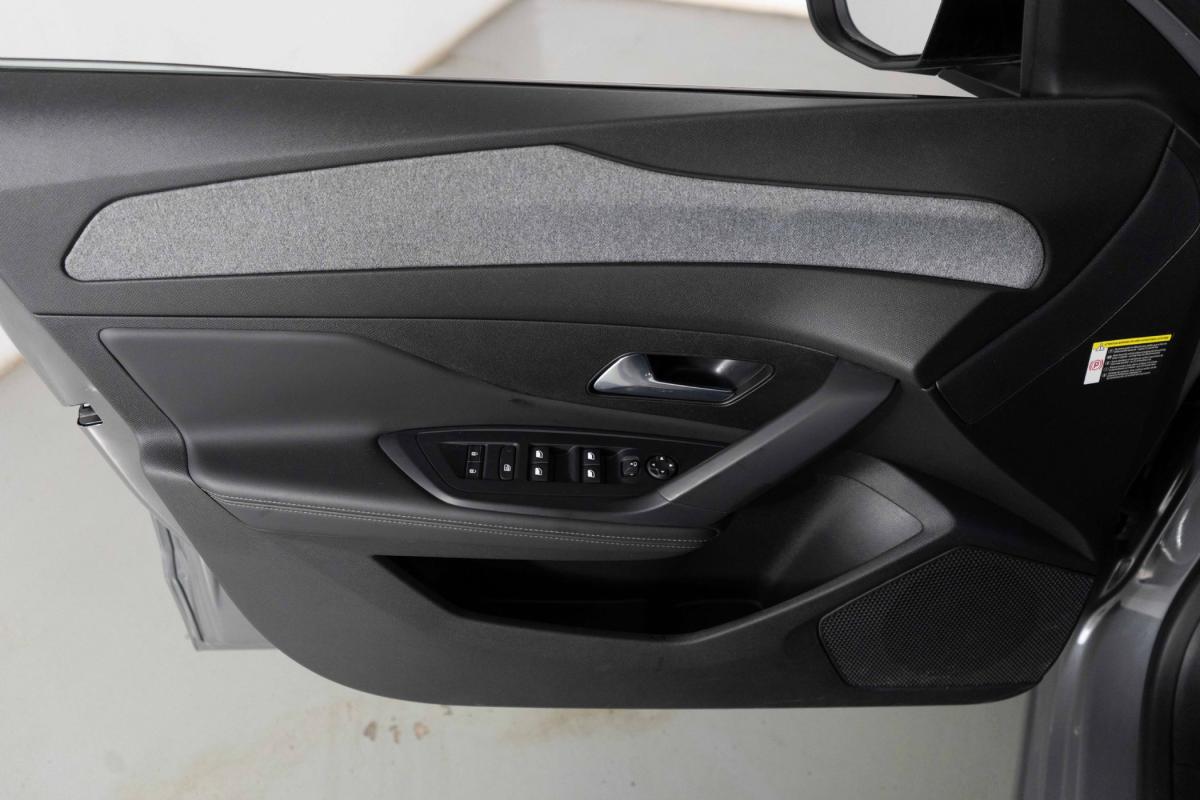 peugeot-308-2024-gasolina-1199cc