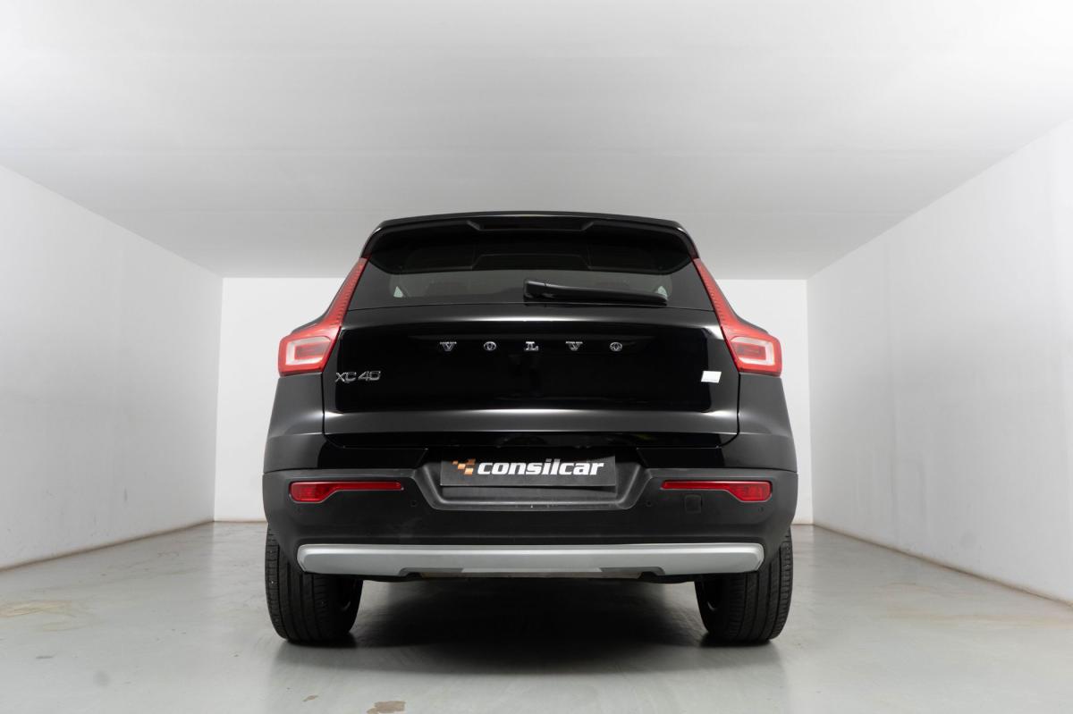 volvo-xc40-2022-hibrido-a-gasolina-1477cc