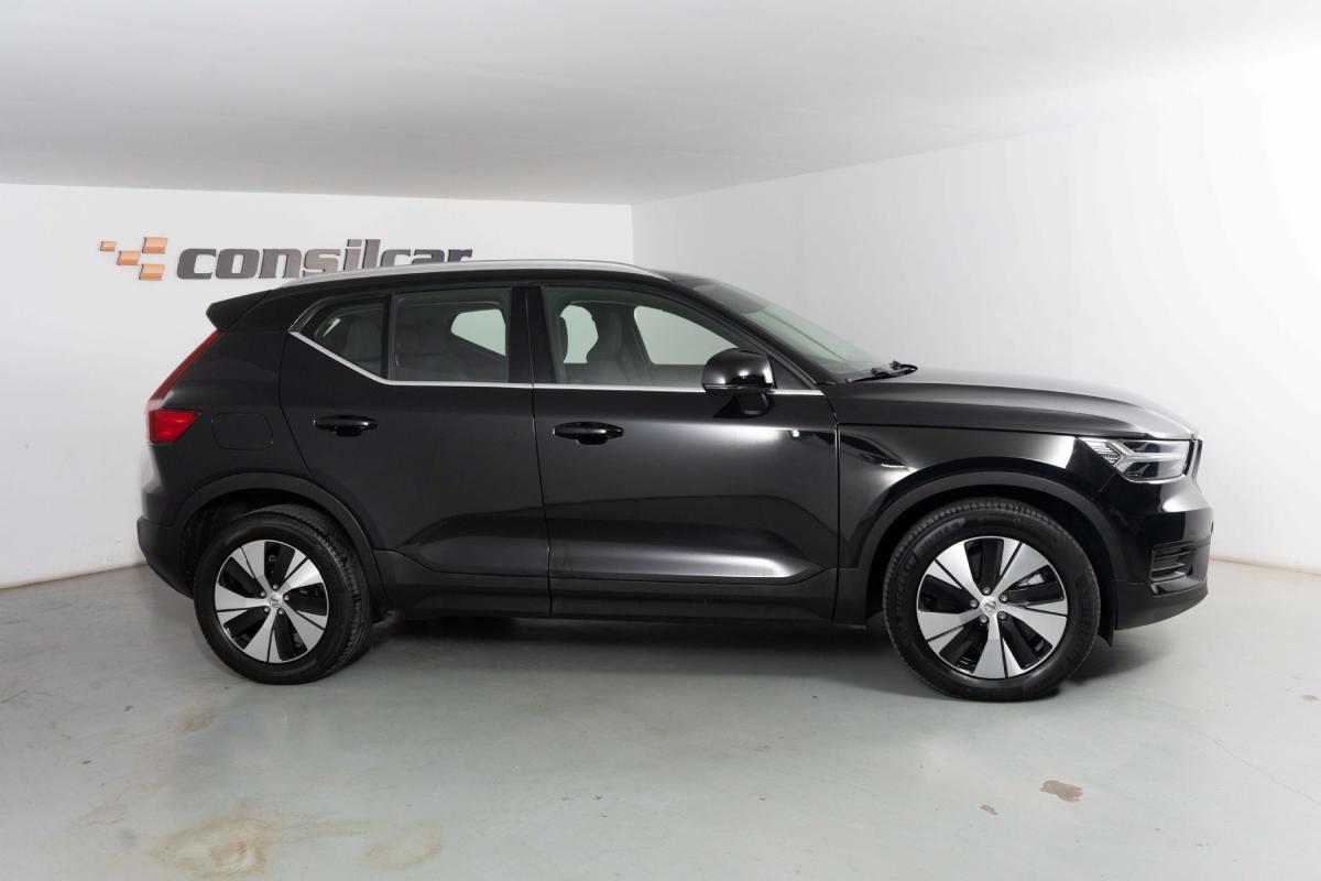 volvo-xc40-2022-hibrido-a-gasolina-1477cc