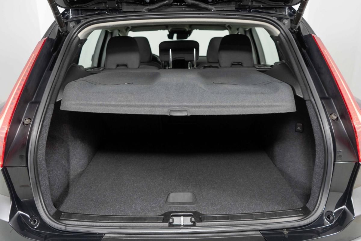 volvo-xc40-2022-hibrido-a-gasolina-1477cc