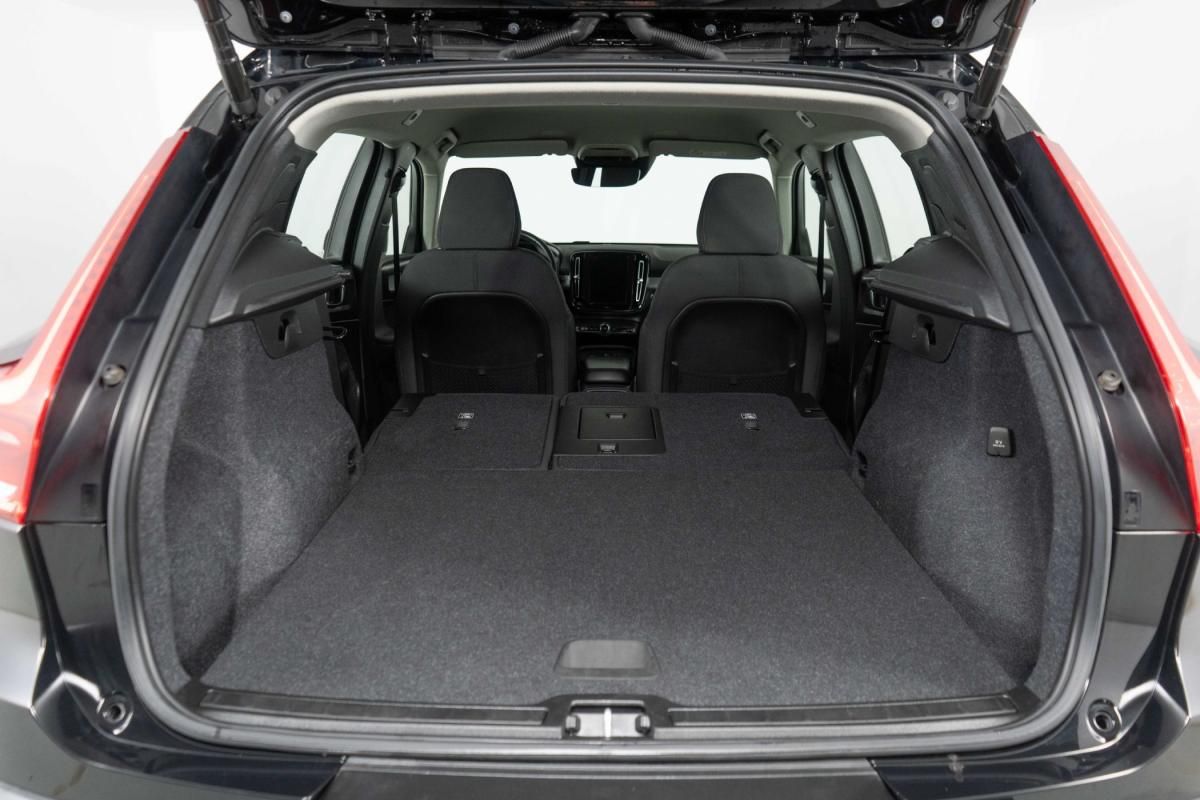 volvo-xc40-2022-hibrido-a-gasolina-1477cc