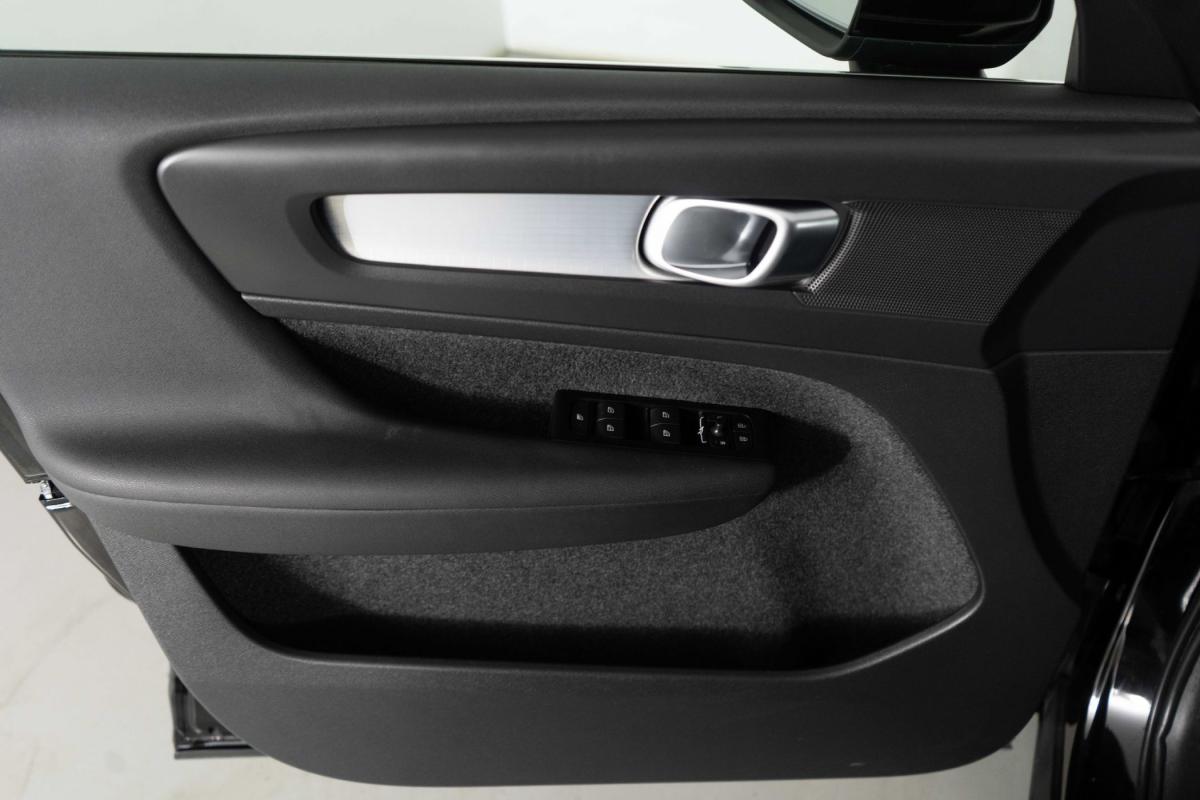 volvo-xc40-2022-hibrido-a-gasolina-1477cc