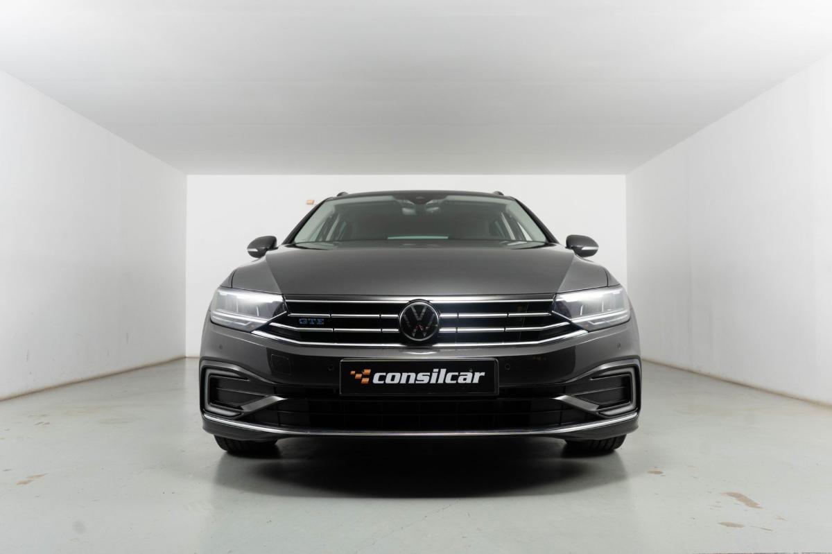 volkswagen-passat-variant-2022-hibrido-a-gasolina-1395cc