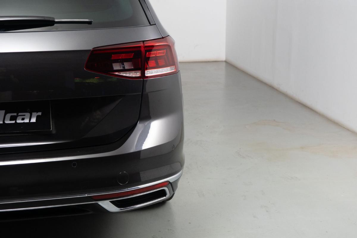 volkswagen-passat-variant-2022-hibrido-a-gasolina-1395cc