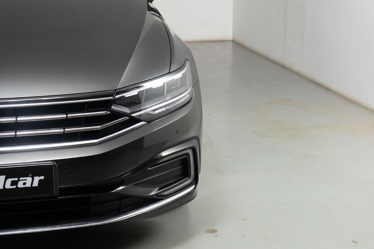 volkswagen-passat-variant-2022-hibrido-a-gasolina-1395cc