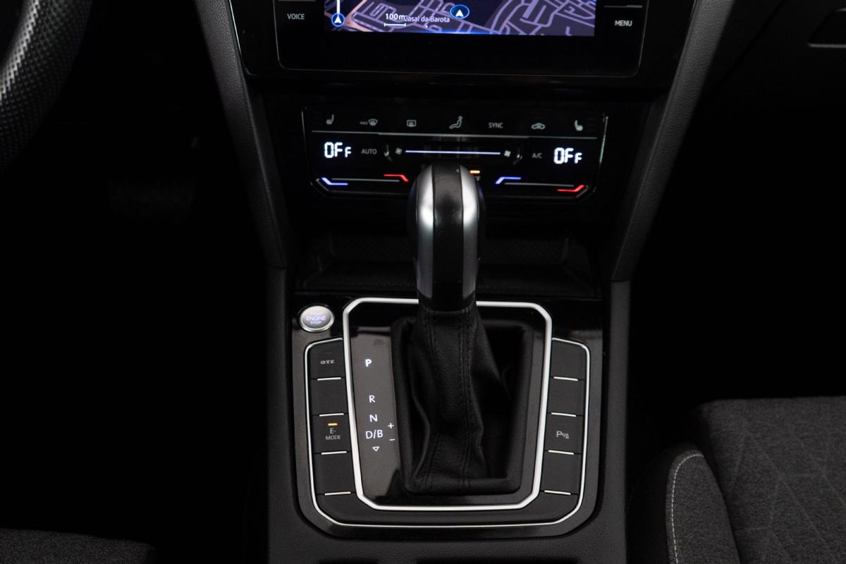 volkswagen-passat-variant-2022-hibrido-a-gasolina-1395cc