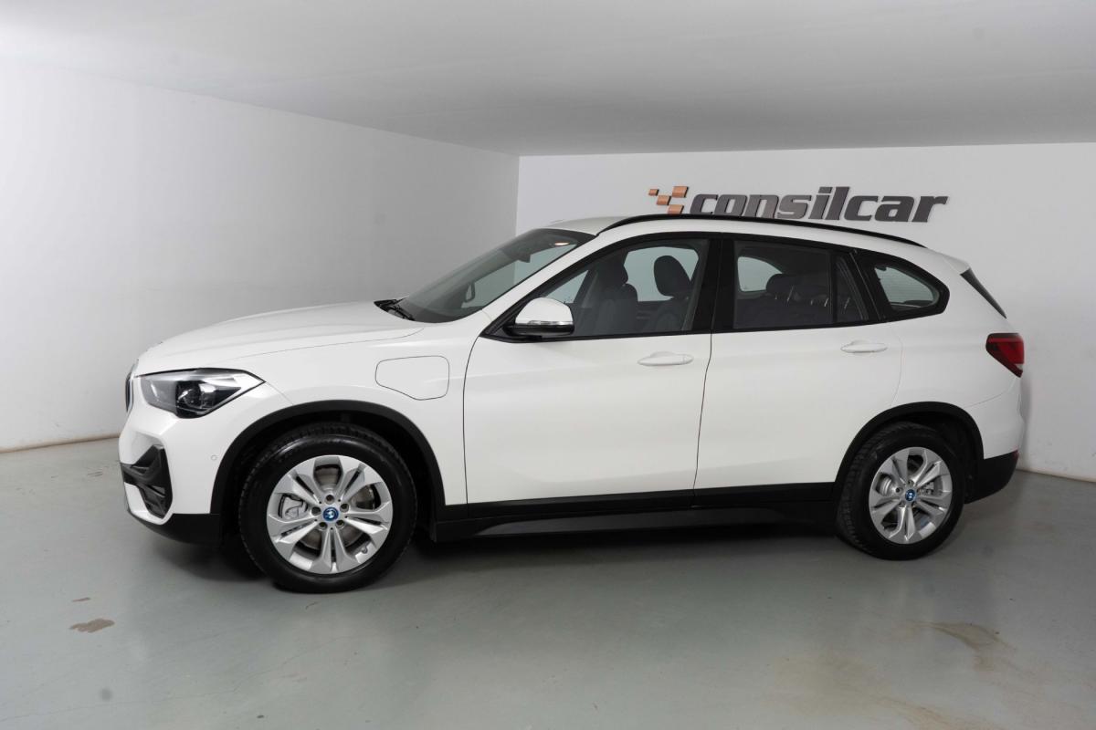 bmw-x1-2022-hibrido-a-gasolina-1499cc