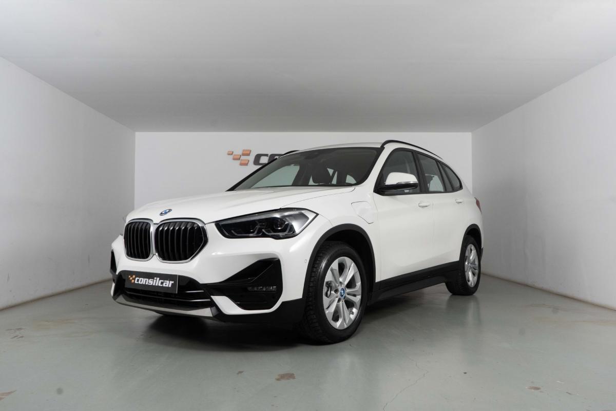 bmw-x1-2022-hibrido-a-gasolina-1499cc