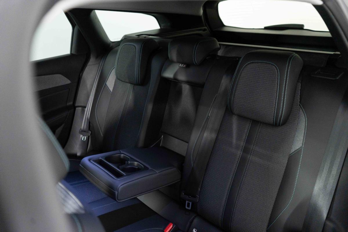 peugeot-308-sw-2024-gasolina-1199cc