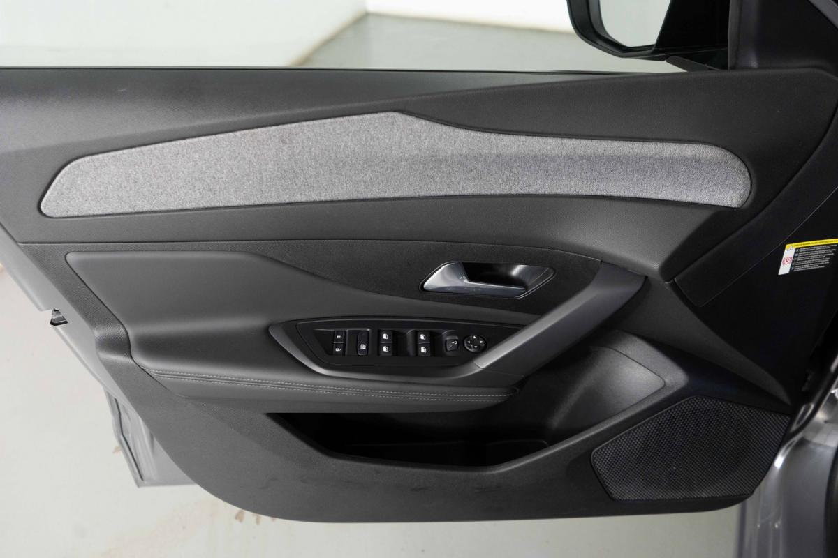 peugeot-308-sw-2024-gasolina-1199cc