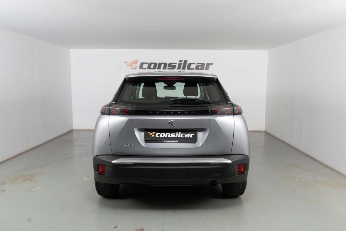 peugeot-2008-2022-gasolina-1199cc