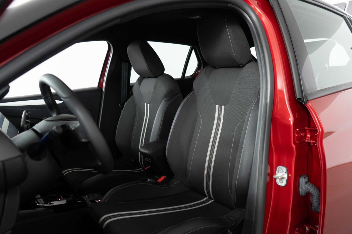 opel-corsa-2025-gasolina-1199cc