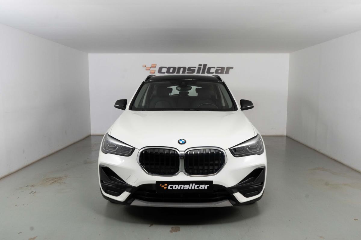 bmw-x1-2021-hibrido-a-gasolina-1499cc