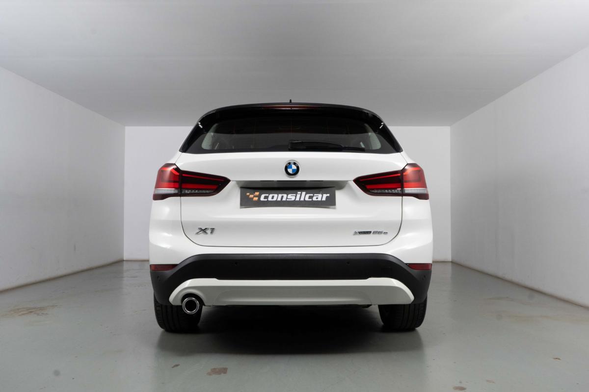 bmw-x1-2021-hibrido-a-gasolina-1499cc