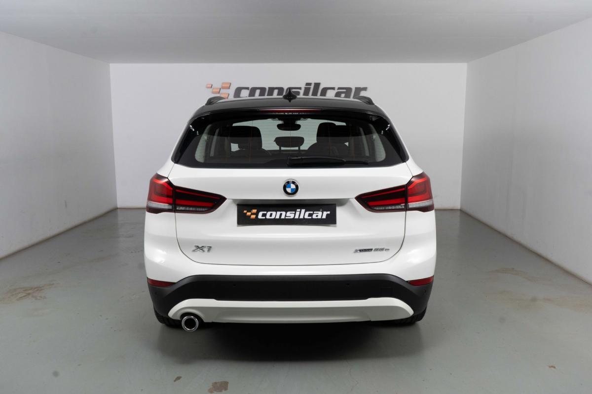 bmw-x1-2021-hibrido-a-gasolina-1499cc