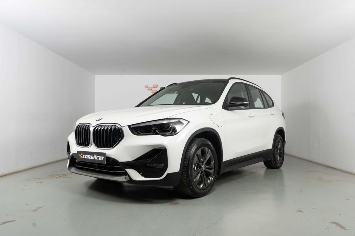 bmw-x1-2021-hibrido-a-gasolina-1499cc