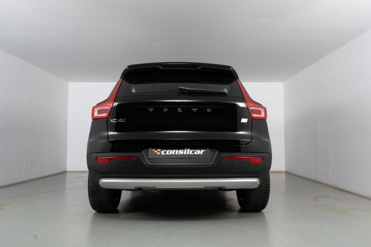volvo-xc40-2022-hibrido-a-gasolina-1477cc