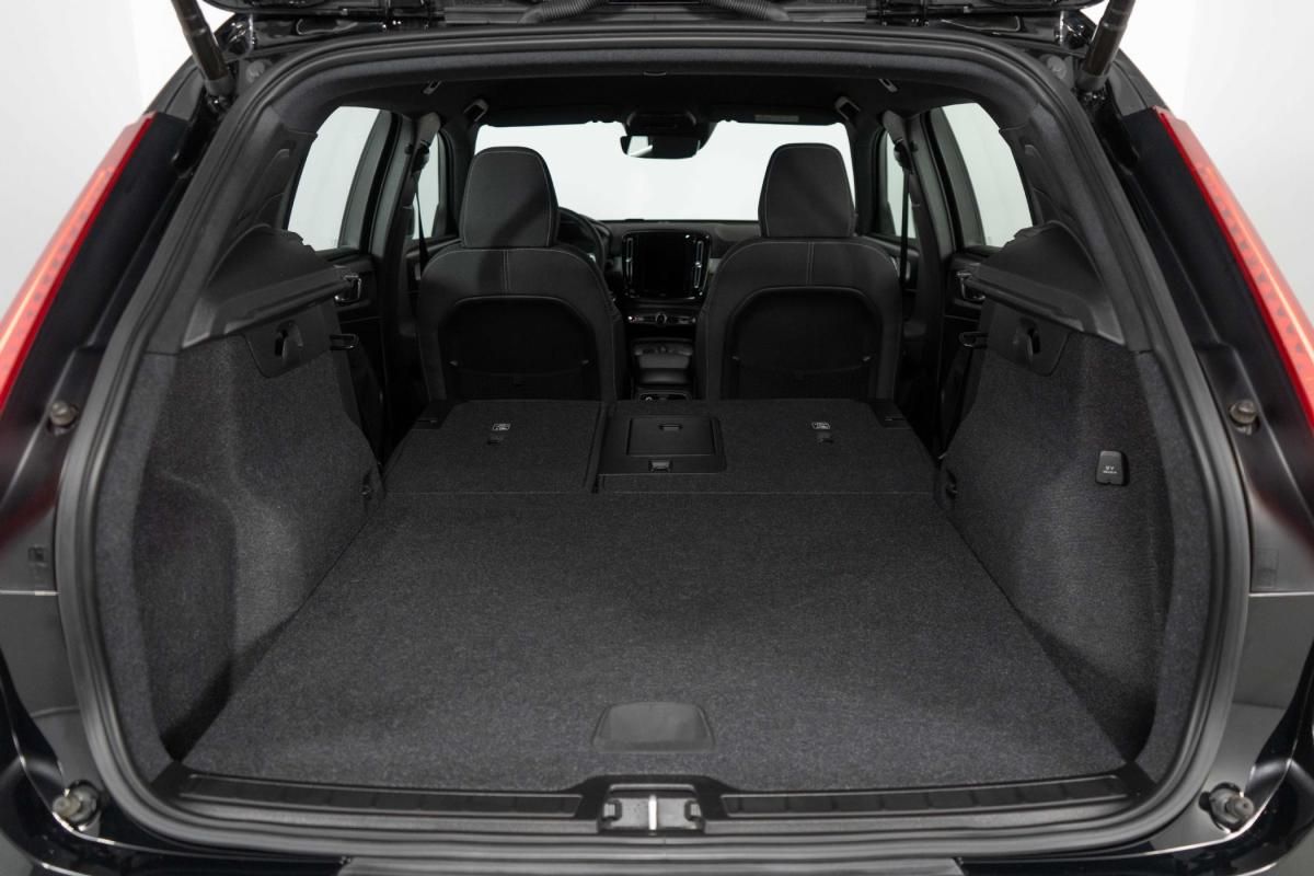 volvo-xc40-2022-hibrido-a-gasolina-1477cc
