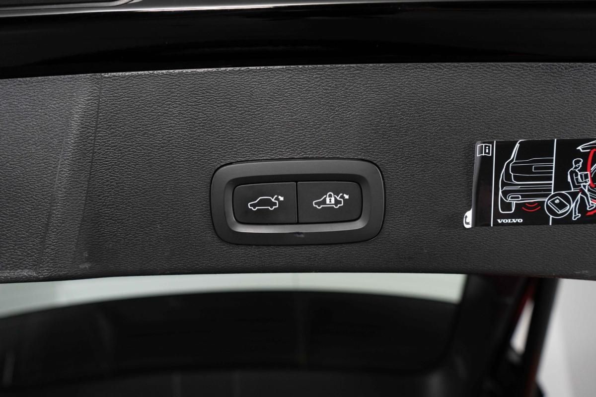 volvo-xc40-2022-hibrido-a-gasolina-1477cc