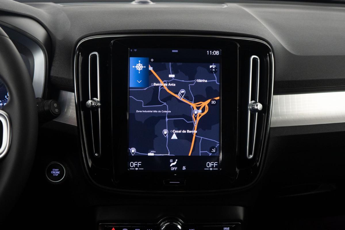 volvo-xc40-2023-hibrido-a-gasolina-1477cc