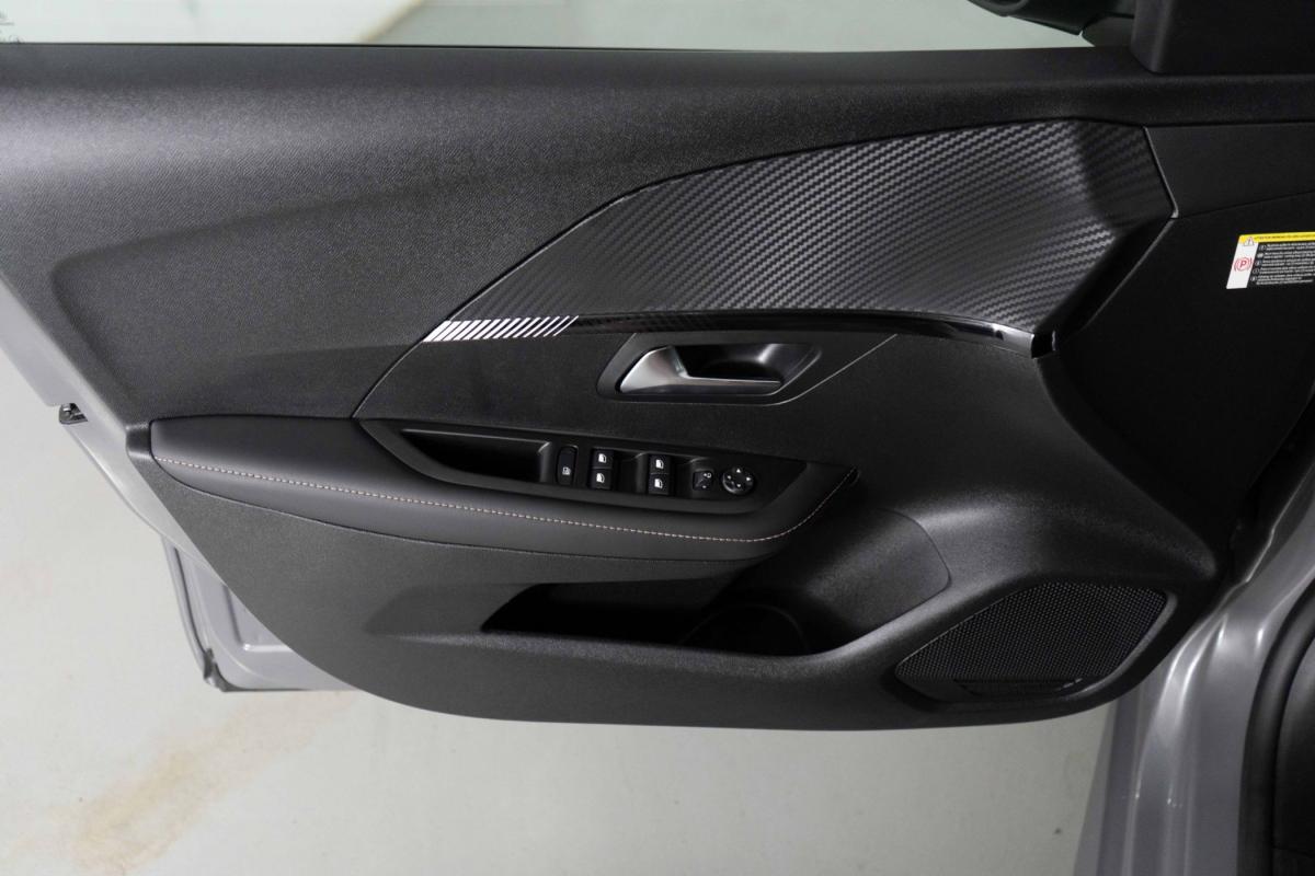 peugeot-208-2025-gasolina-1199cc