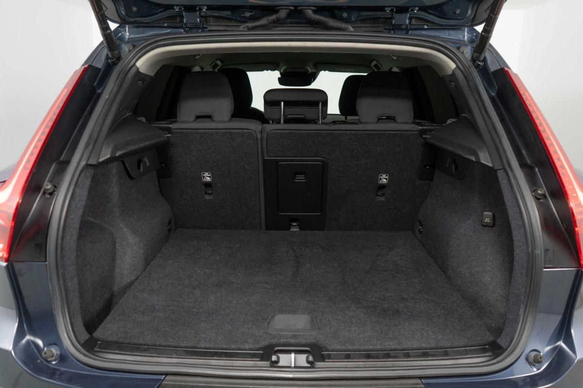 volvo-xc40-2021-hibrido-a-gasolina-1477cc