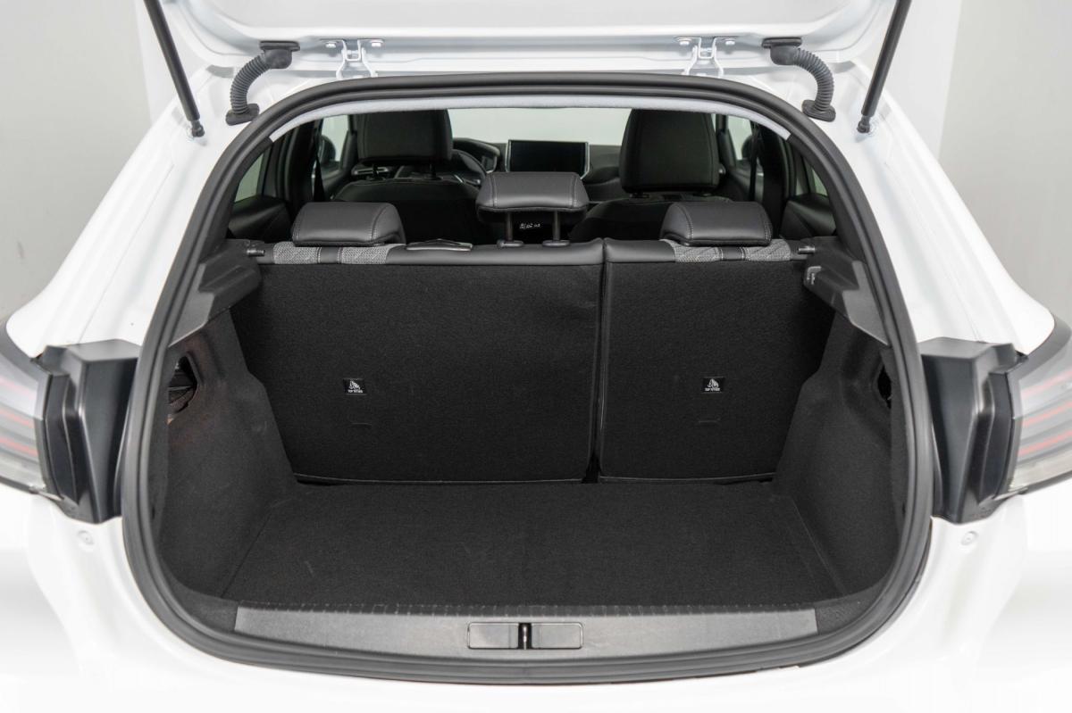peugeot-208-2025-gasolina-1199cc