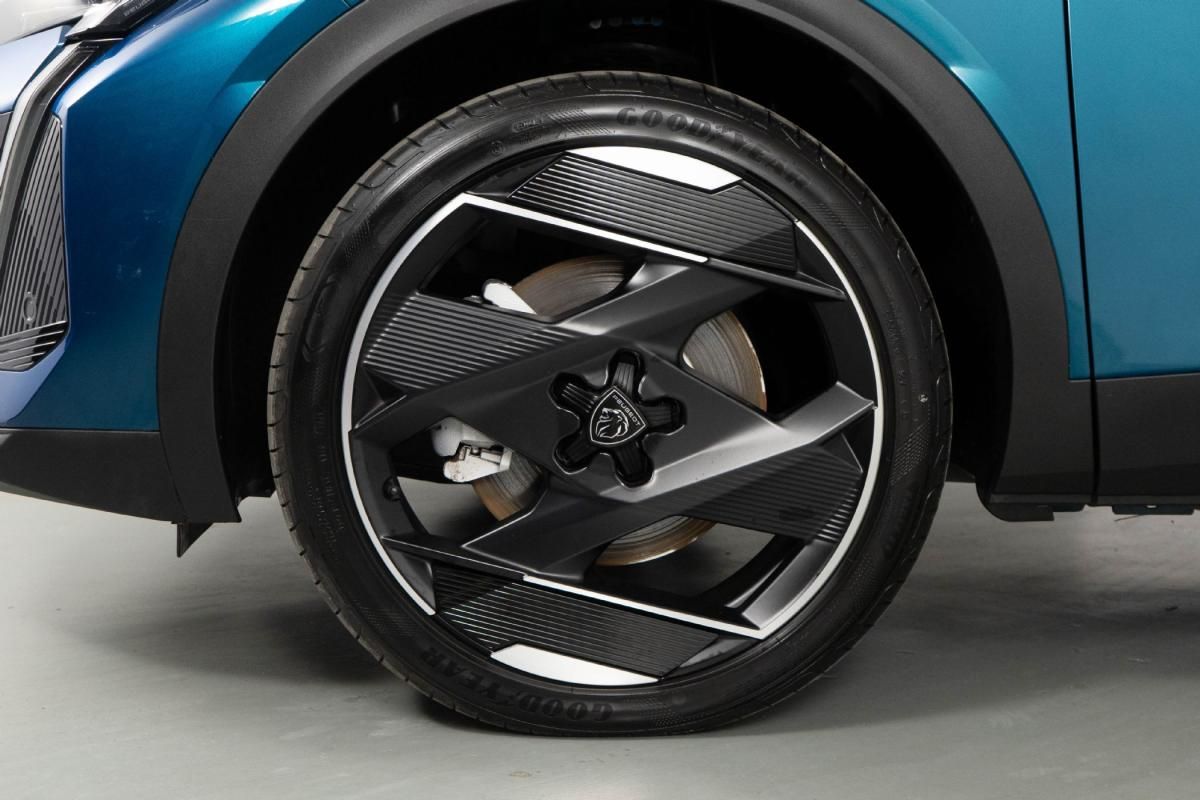 peugeot-408-2024-hibrido-a-gasolina-1598cc