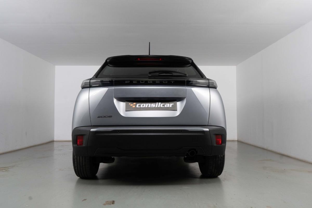 peugeot-2008-2024-gasolina-1199cc