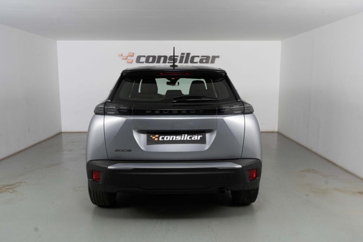 peugeot-2008-2024-gasolina-1199cc