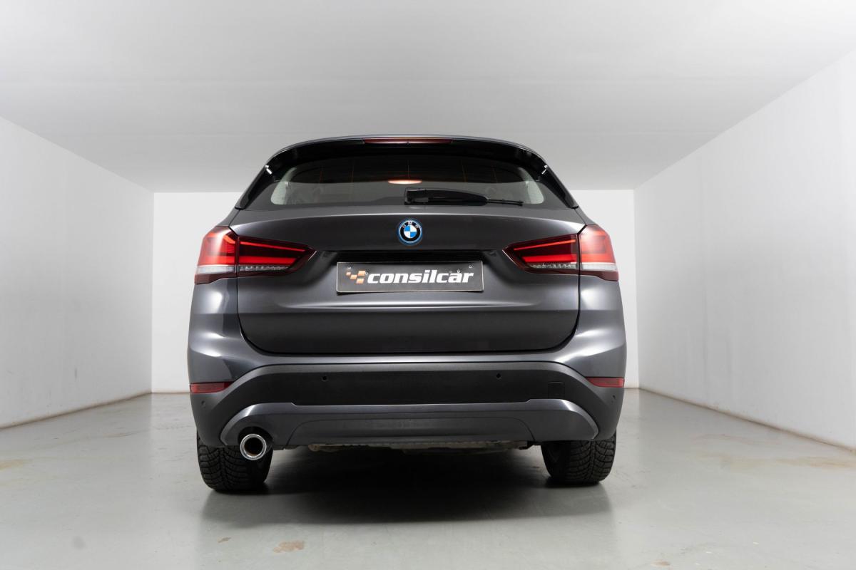 bmw-x1-2021-hibrido-a-gasolina-1499cc
