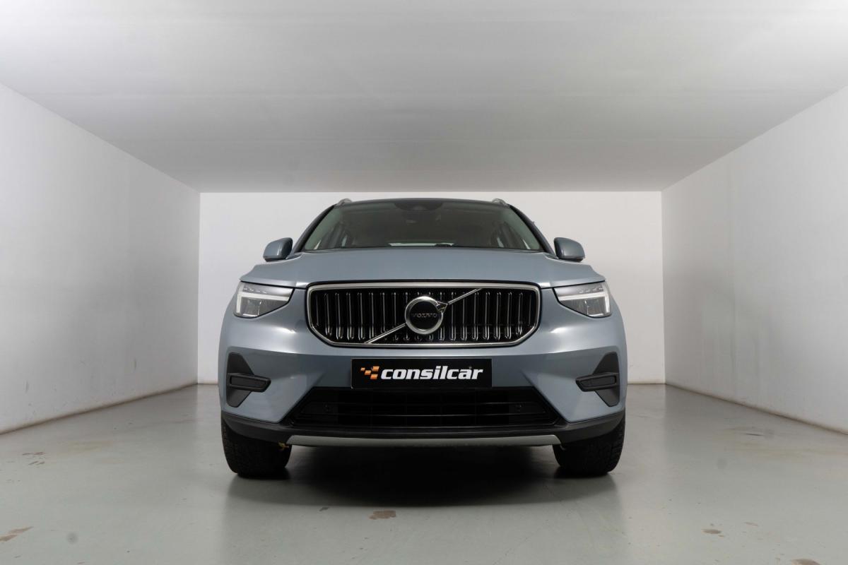 volvo-xc40-2023-hibrido-a-gasolina-1477cc