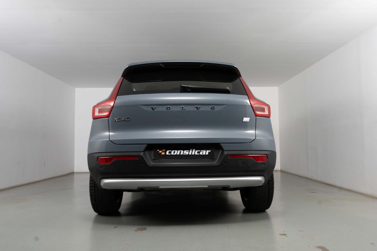 volvo-xc40-2023-hibrido-a-gasolina-1477cc