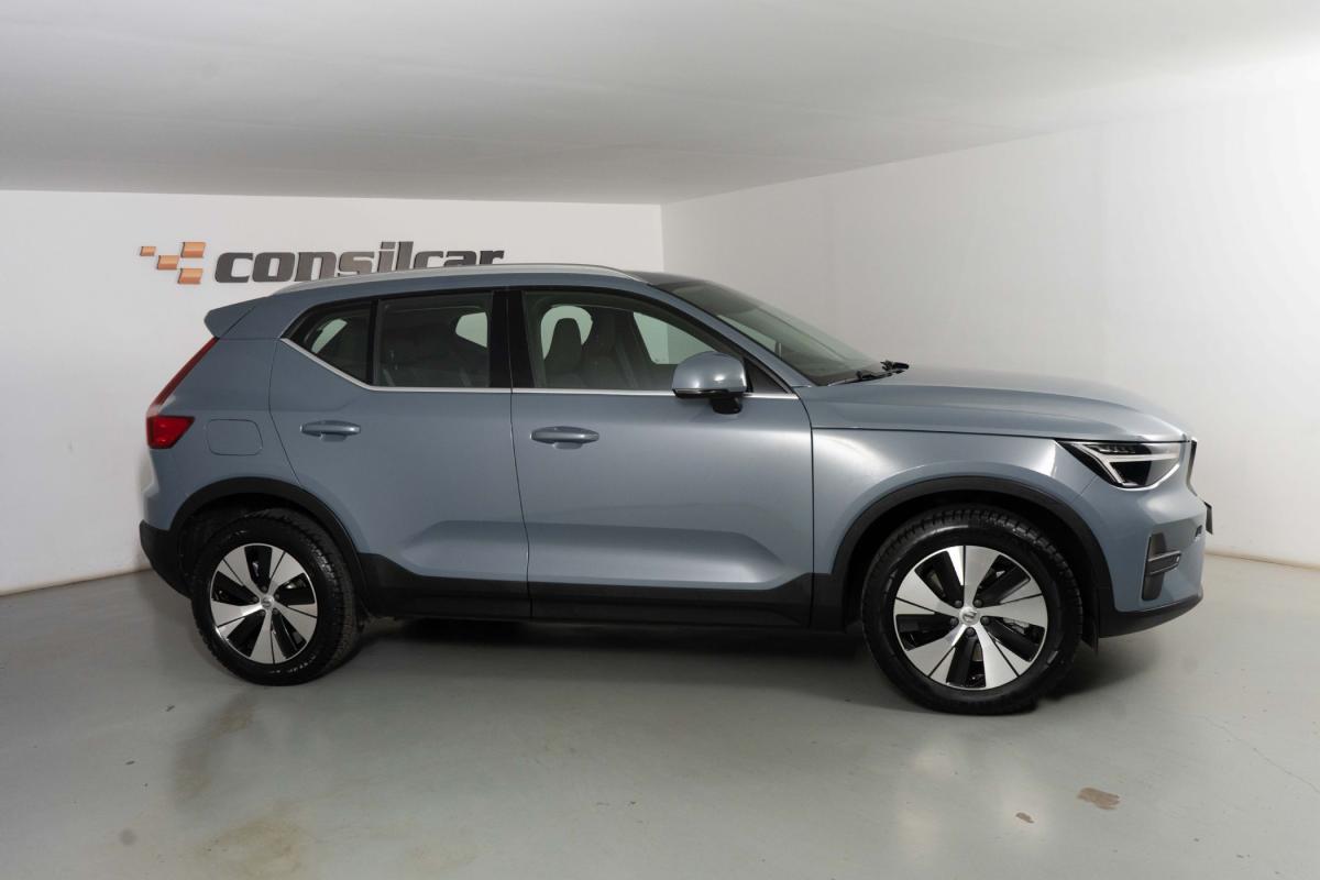 volvo-xc40-2023-hibrido-a-gasolina-1477cc