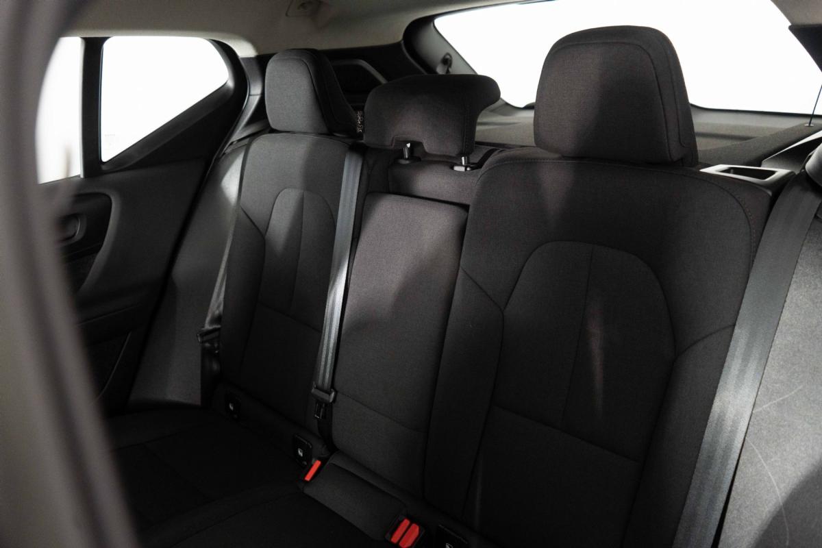 volvo-xc40-2023-hibrido-a-gasolina-1477cc