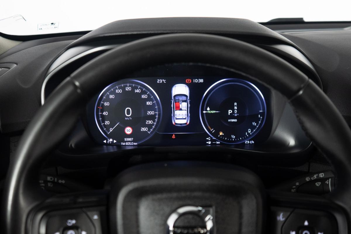 volvo-xc40-2023-hibrido-a-gasolina-1477cc