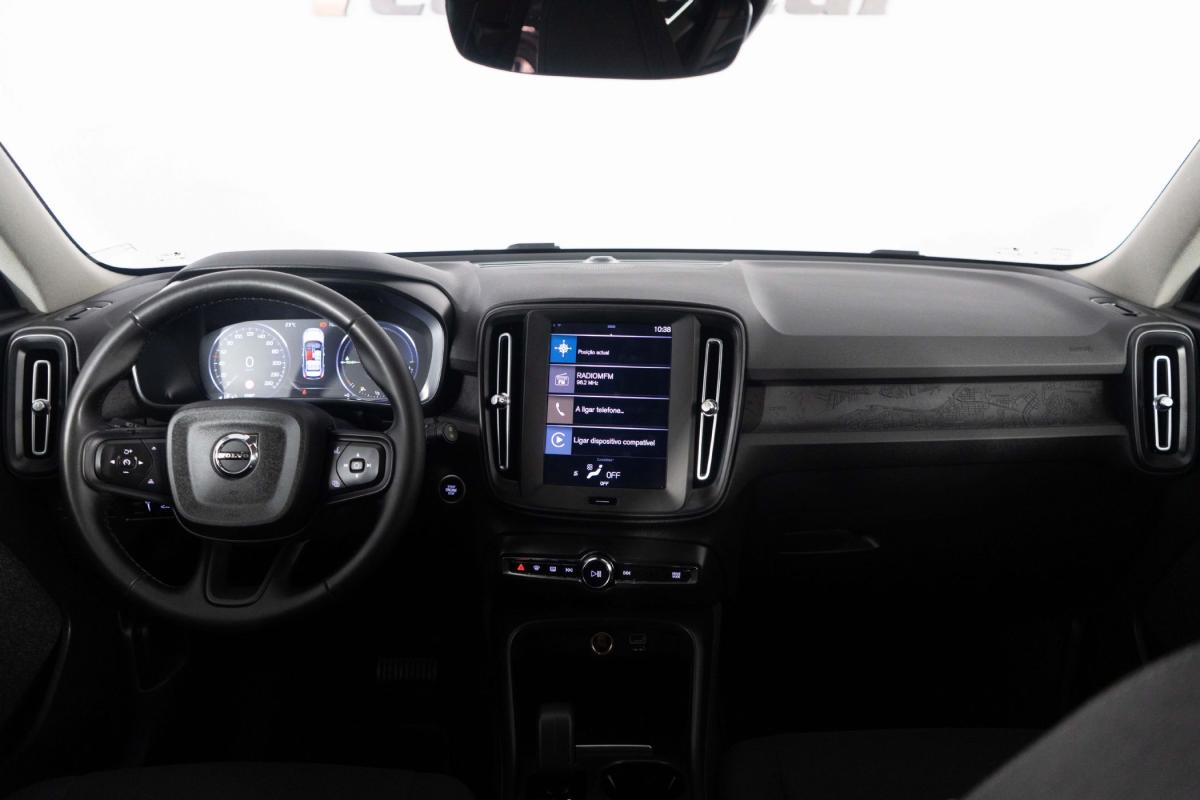 volvo-xc40-2023-hibrido-a-gasolina-1477cc