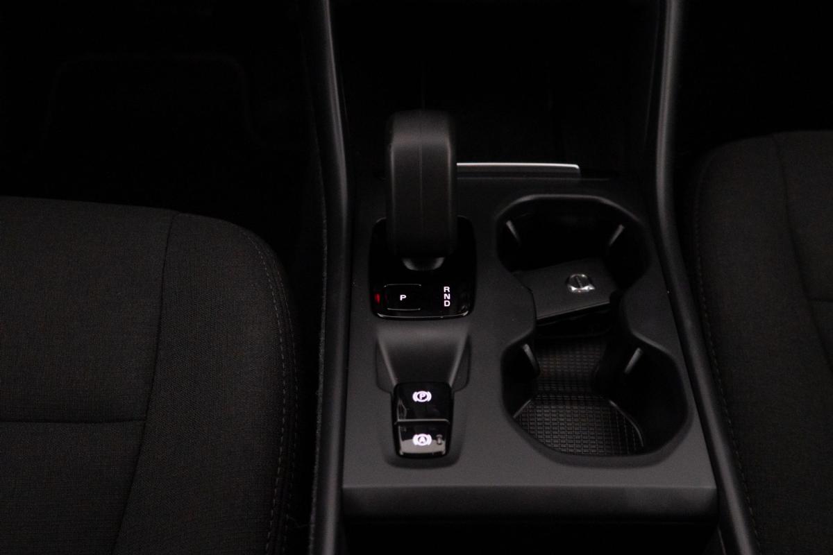 volvo-xc40-2023-hibrido-a-gasolina-1477cc