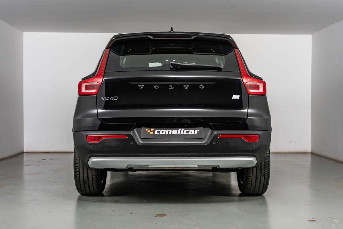 volvo-xc40-2023-hibrido-a-gasolina-1477cc