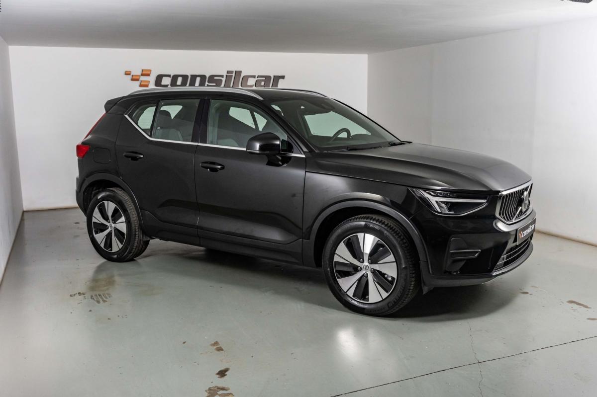 volvo-xc40-2023-hibrido-a-gasolina-1477cc