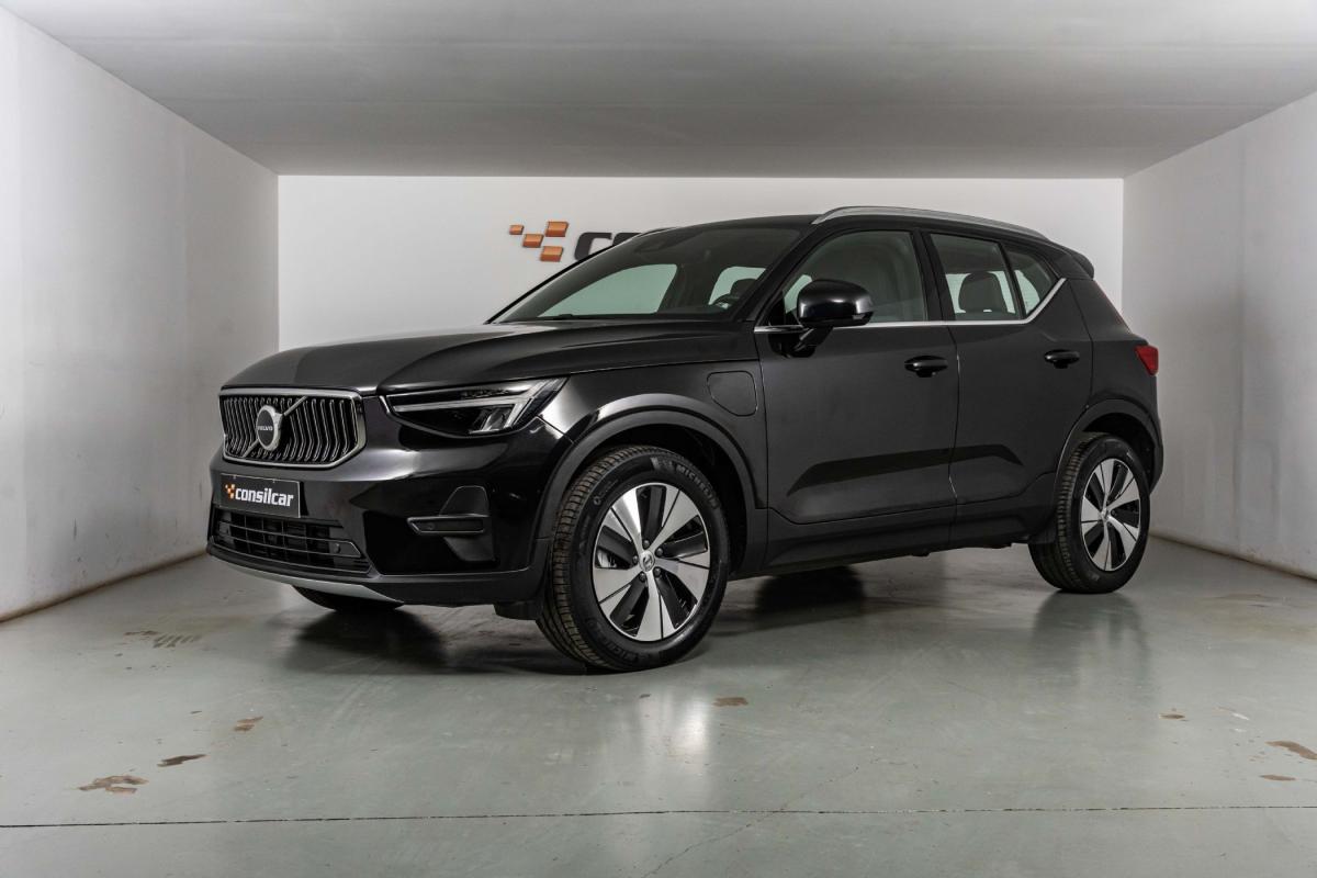 volvo-xc40-2023-hibrido-a-gasolina-1477cc