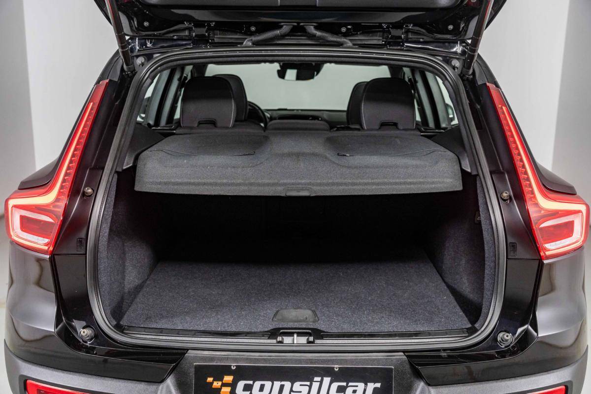 volvo-xc40-2023-hibrido-a-gasolina-1477cc