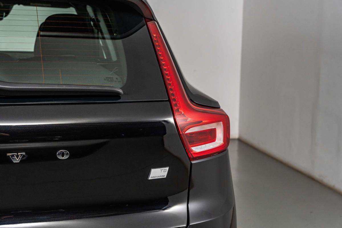 volvo-xc40-2023-hibrido-a-gasolina-1477cc