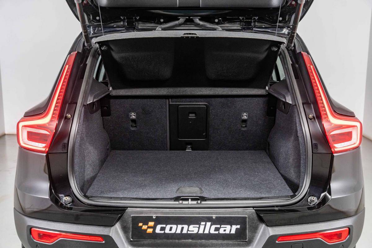 volvo-xc40-2023-hibrido-a-gasolina-1477cc