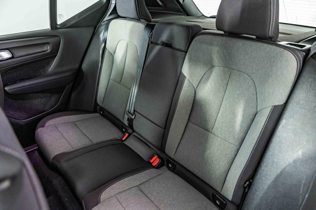 volvo-xc40-2023-hibrido-a-gasolina-1477cc