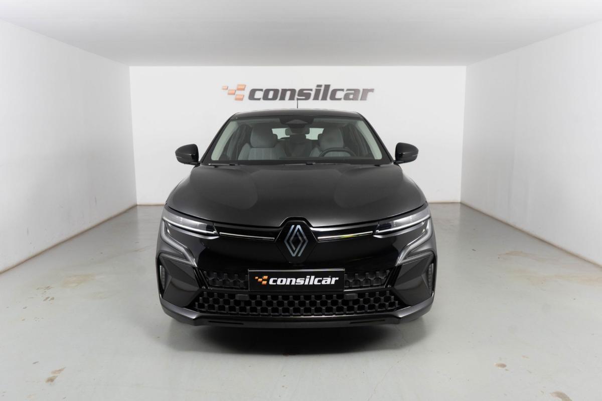 renault-megane-e-tech-2022-eletrico-0cc