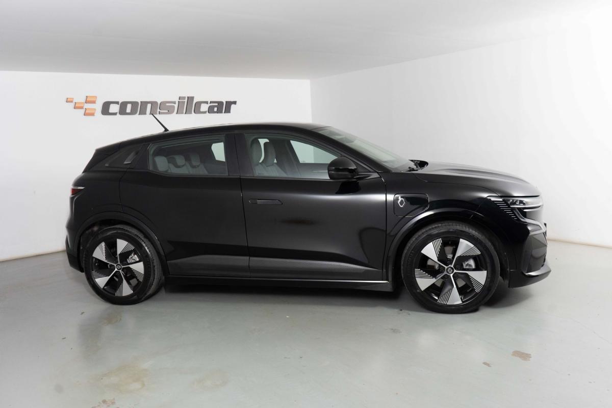 renault-megane-e-tech-2022-eletrico-0cc